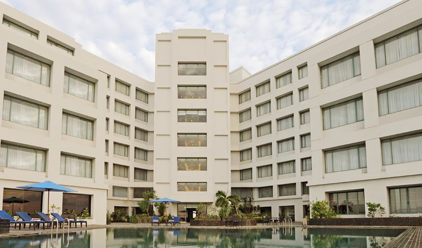 hotel aryaduta, hotel di manado bintang 5 