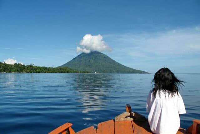 manado tua