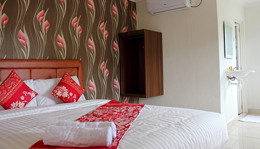 hotel di manado dekat bandara mel’s inn manado