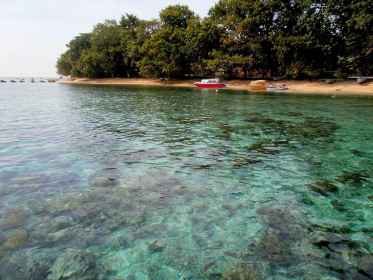 pulau siladen manado