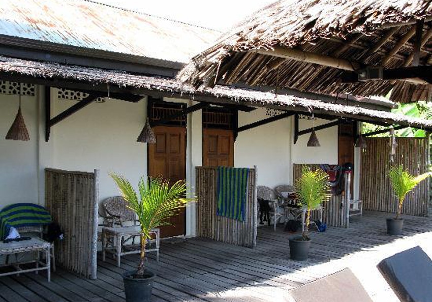 the 4 fish dive resort